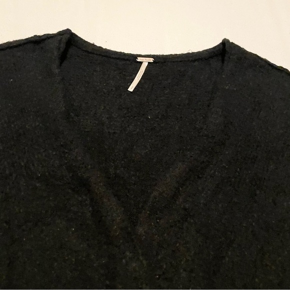 Free People Black V-Neck Twist Wrap Knit Pullover Sweater Women's Size S - Picture 2 of 15
